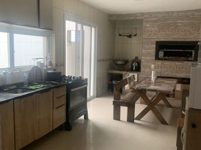 Casa com 300m² 4 quartos e 4 banheiros, à venda, no bairro Fragata em Pelotas