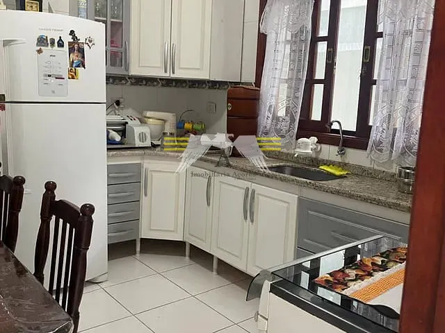 Sobrado com 125m² 2 quartos e 2 banheiros, à venda, no bairro Centro em Atibaia