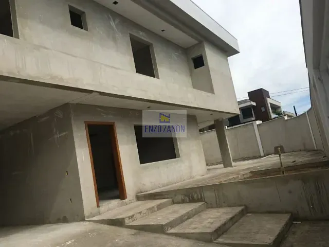Sobrado com 331m² 4 quartos e 6 banheiros, à venda, no bairro Parque dos Pássaros em São Bernardo do Campo