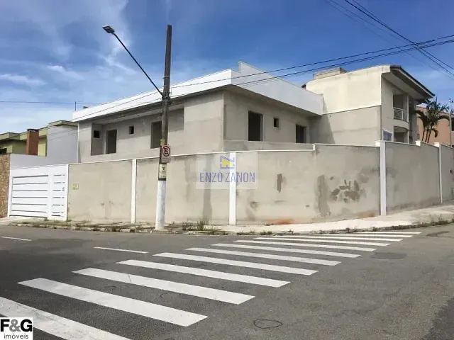 Sobrado com 331m² 4 quartos e 6 banheiros, à venda, no bairro Parque dos Pássaros em São Bernardo do Campo