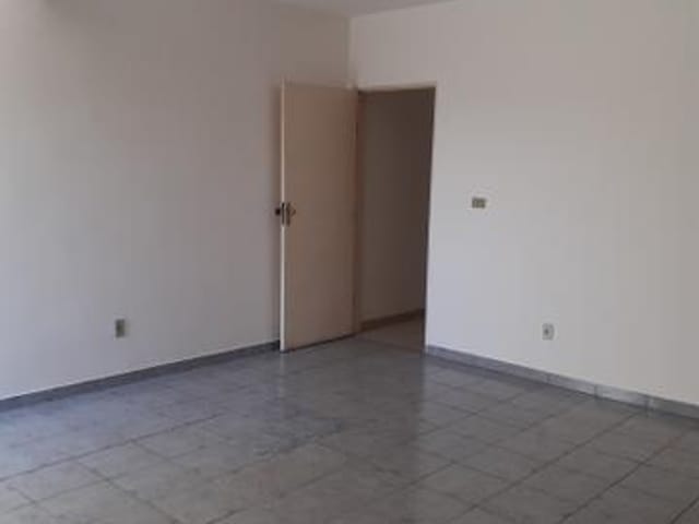 Sobrado com 250m² 2 quartos e 2 banheiros, à venda, no bairro Conceição em Osasco