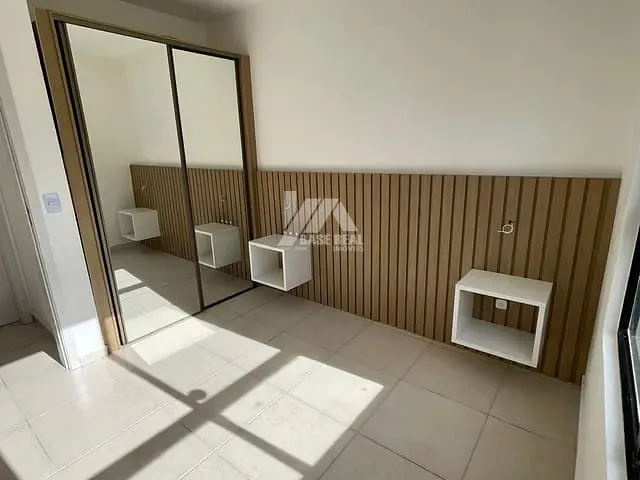 Sobrado 2 quartos e 2 banheiros, à venda, no bairro Jardim Carvalho em Ponta Grossa