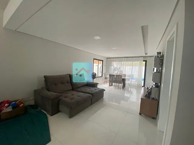Sobrado com 250m² 3 quartos e 3 banheiros, à venda, no bairro Residencial Colinas em Caçapava
