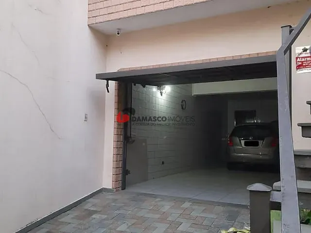 Sobrado com 291m² 3 quartos e 1 banheiro, à venda, no bairro Santa Maria em São Caetano do Sul