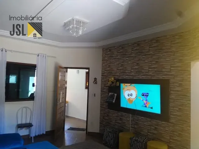 Sobrado com 140m² 3 quartos e 2 banheiros, à venda, no bairro Borda da Mata em Caçapava