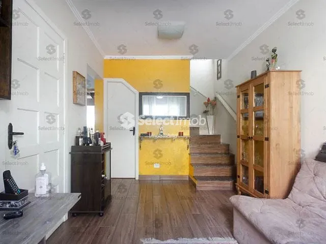 Sobrado com 70m² 2 quartos e 2 banheiros, à venda, no bairro Jardim Araguaia em Mauá
