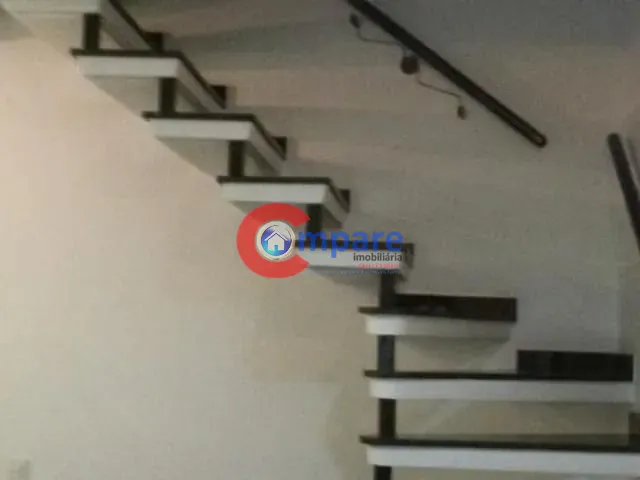 Sobrado com 250m² 3 quartos e 1 banheiro, à venda, no bairro Jardim Paraventi em Guarulhos