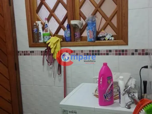 Sobrado com 250m² 3 quartos e 1 banheiro, à venda, no bairro Jardim Paraventi em Guarulhos