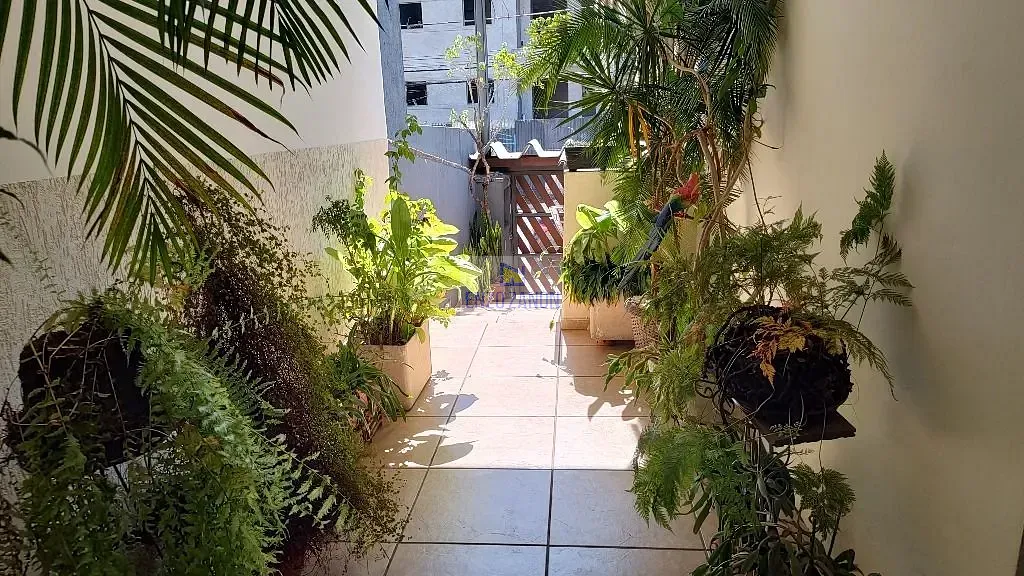 Sobrado, 3 quartos, 202 m² - Foto 2
