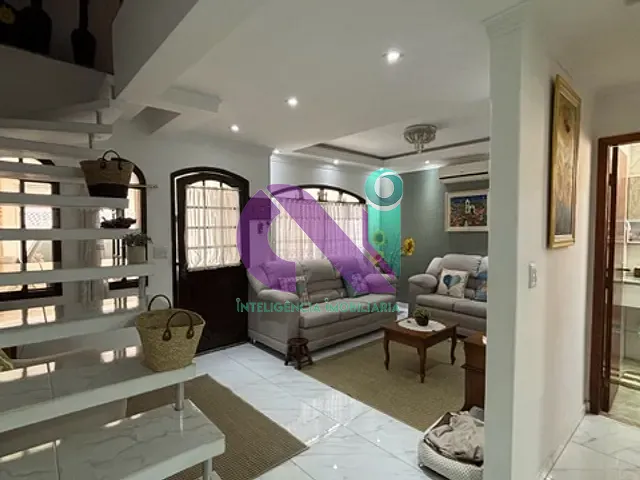 Sobrado com 176m² 3 quartos e 3 banheiros, à venda, no bairro Quitaúna em Osasco