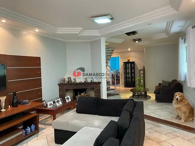 Sobrado com 180m² 3 quartos e 2 banheiros, à venda, no bairro Sítio da Figueira em São Paulo