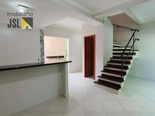 Sobrado com 94m² 3 quartos e 3 banheiros, à venda, no bairro Jardim Amália em Caçapava