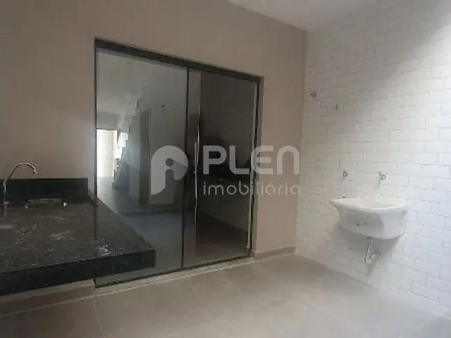 Sobrado 3 quartos e 4 banheiros, à venda, no bairro Vila Isolina Mazzei em São Paulo