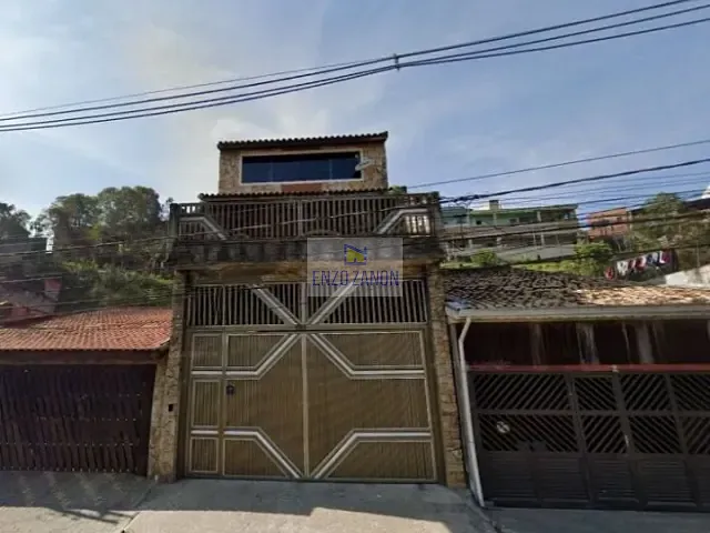 Sobrado com 189m² 3 quartos e 6 banheiros, à venda, no bairro Ferrazópolis em São Bernardo do Campo