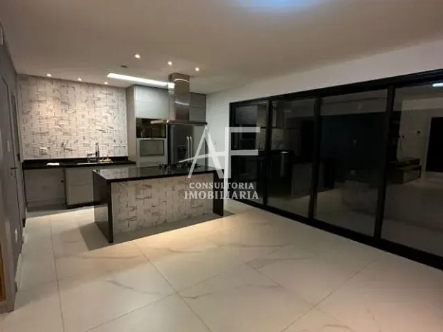 Sobrado com 300m² 3 quartos e 5 banheiros, à venda, no bairro Jardim Santa Teresa em Taubaté