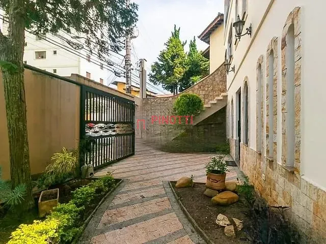 Sobrado 5 quartos e 4 banheiros, à venda, no bairro Nova Petrópolis em São Bernardo do Campo