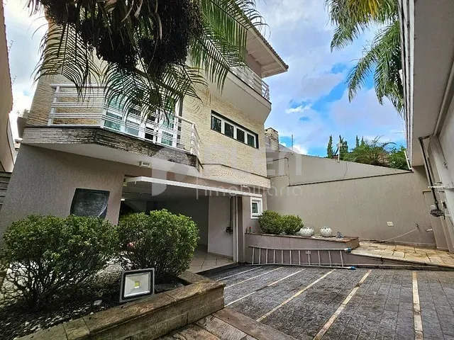 Sobrado 4 quartos e 7 banheiros, à venda, no bairro Jardim Leonor Mendes de Barros em São Paulo