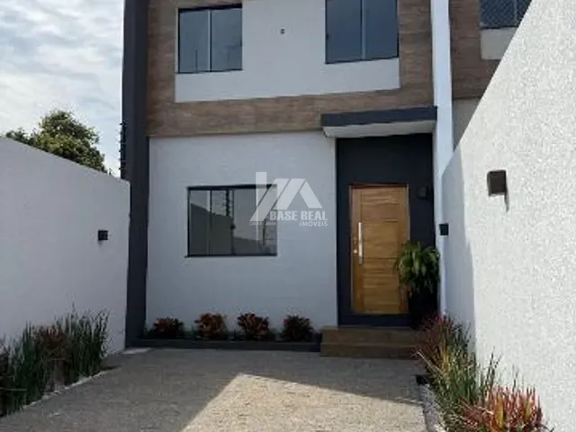 Sobrado 3 quartos e 4 banheiros, à venda, no bairro Boa Vista em Ponta Grossa