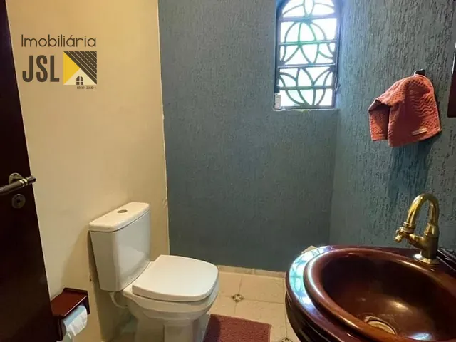 Sobrado com 196m² 4 quartos e 3 banheiros, à venda, no bairro Vera Cruz em Caçapava