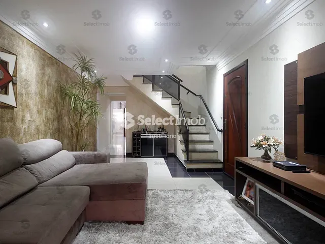 Sobrado com 200m² 3 quartos e 3 banheiros, à venda, no bairro Vila Assis Brasil em Mauá