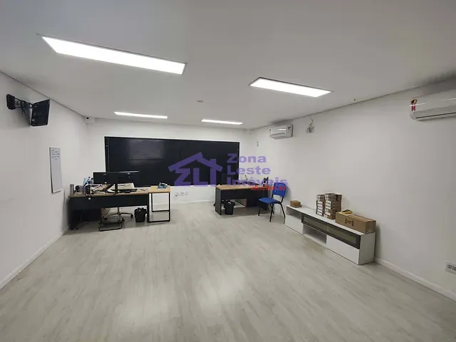 Sobrado com 332m² 3 quartos e 3 banheiros, à venda ou para alugar, no bairro Vila Formosa em São Paulo