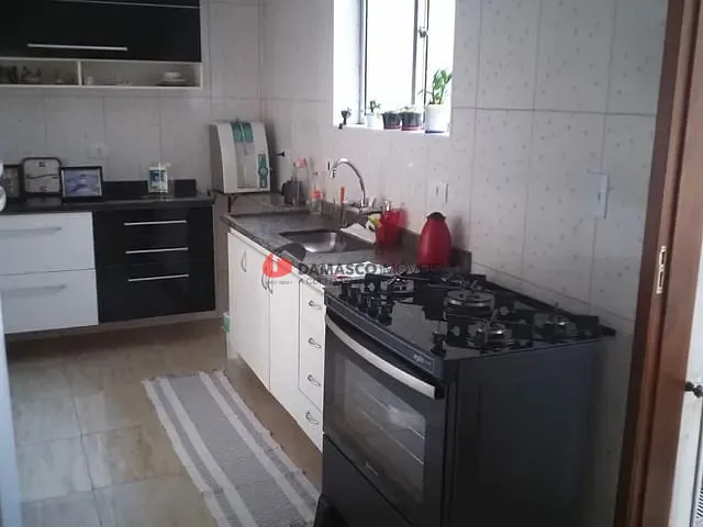 Sobrado com 195m² 4 quartos e 2 banheiros, à venda, no bairro Boa Vista em São Caetano do Sul