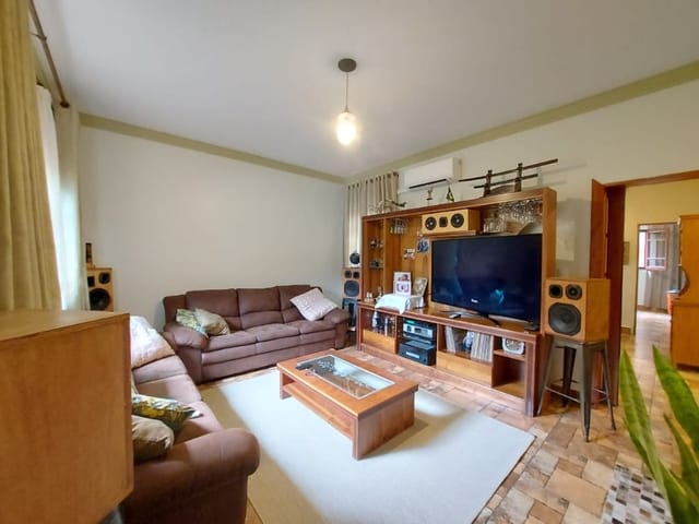 Foto do Sobrado - Sobrado com 4 dormitórios à venda, 262 m² por R$ 1.400.000,00 - Villa Branca - Jacareí/SP | RUSSI IMÓVEIS