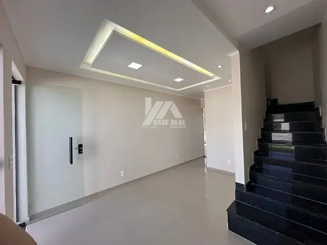 Sobrado com 166m² 3 quartos e 4 banheiros, à venda, no bairro Morro Alto em Guarapuava