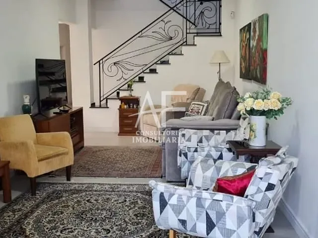 Sobrado com 260m² 3 quartos e 2 banheiros, à venda, no bairro Centro em Taubaté