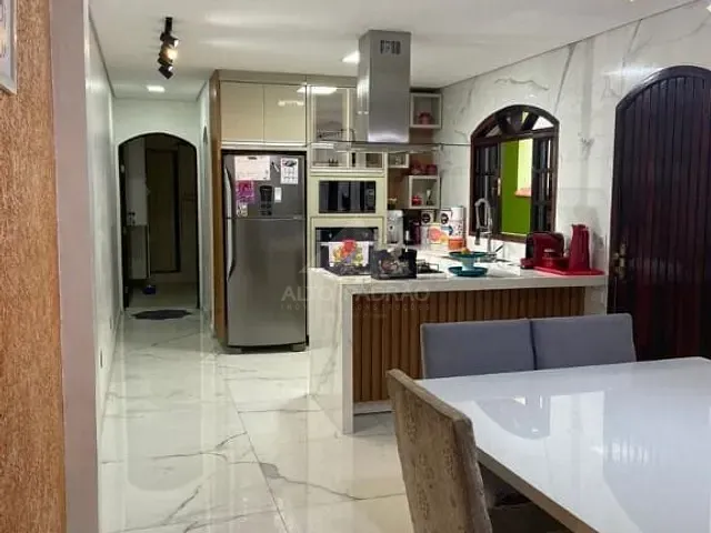 Sobrado com 286m² 3 quartos e 3 banheiros, à venda, no bairro Vila Assis Brasil em Mauá