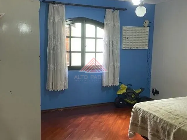 Sobrado com 286m² 3 quartos e 3 banheiros, à venda, no bairro Vila Assis Brasil em Mauá