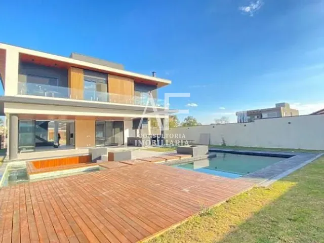 Sobrado com 700m² 4 quartos e 5 banheiros, à venda, no bairro Condomínio Reserva do Paratehy em São José dos Campos