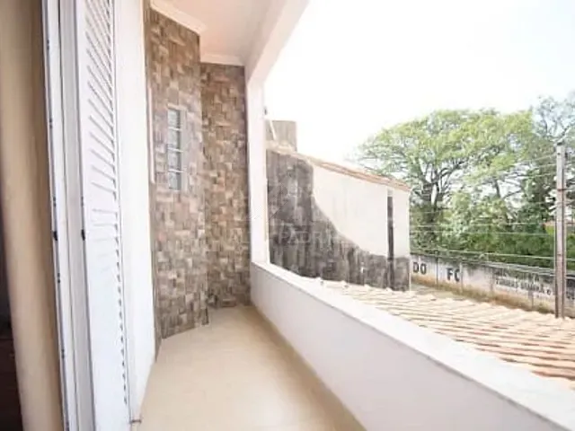 Sobrado com 125m² 4 quartos e 2 banheiros, à venda, no bairro Parque São Vicente em Mauá