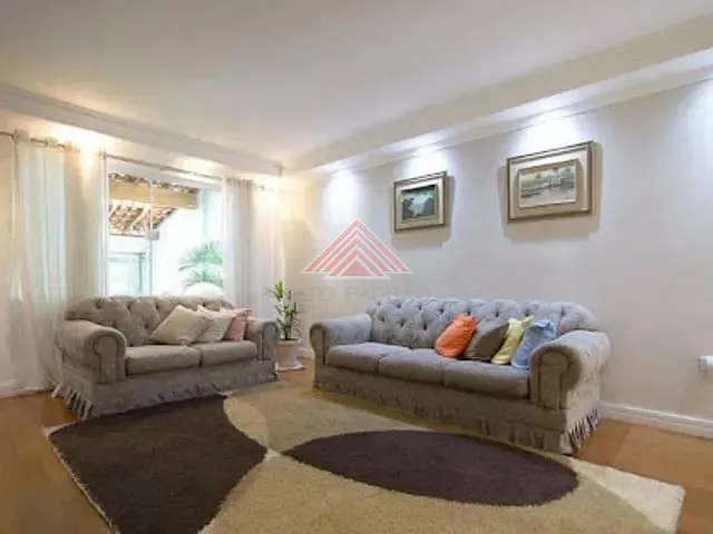 Sobrado com 125m² 4 quartos e 2 banheiros, à venda, no bairro Parque São Vicente em Mauá