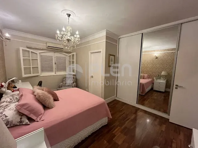 Sobrado 4 quartos e 5 banheiros, à venda, no bairro Santana em São Paulo