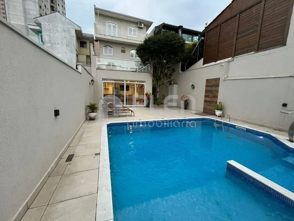 Casa de 4 quartos à venda em Santana, São Paulo