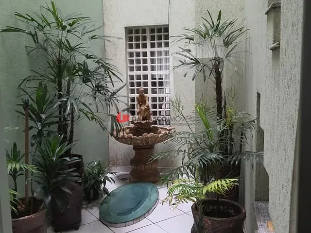 Sobrado com 360m², à venda, no bairro Parque Jaçatuba em Santo André
