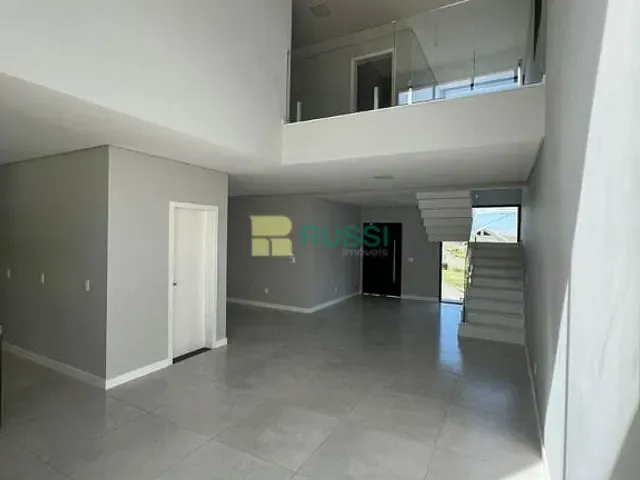 Sobrado com 360m² 3 quartos e 3 banheiros, à venda, no bairro Loteamento Verana em São José dos Campos
