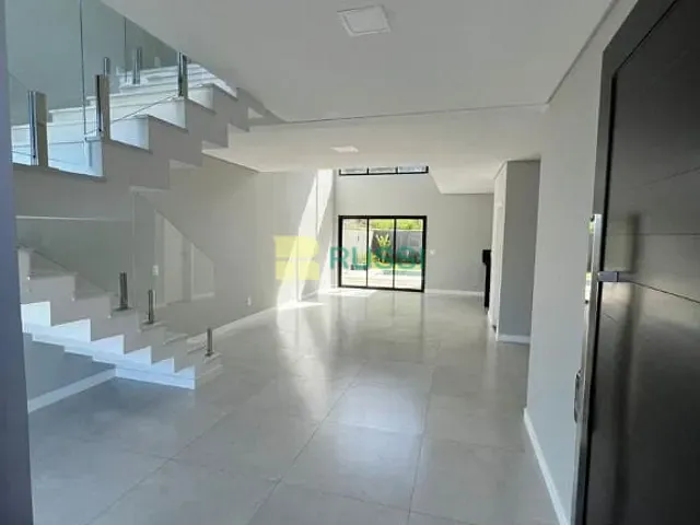 Sobrado com 360m² 3 quartos e 3 banheiros, à venda, no bairro Loteamento Verana em São José dos Campos
