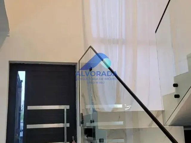 Sobrado com 350m² 3 quartos e 4 banheiros, à venda, no bairro Jardim Jacinto em Jacareí