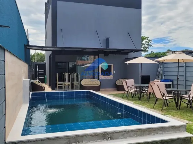 Sobrado com 350m² 3 quartos e 4 banheiros, à venda, no bairro Jardim Jacinto em Jacareí