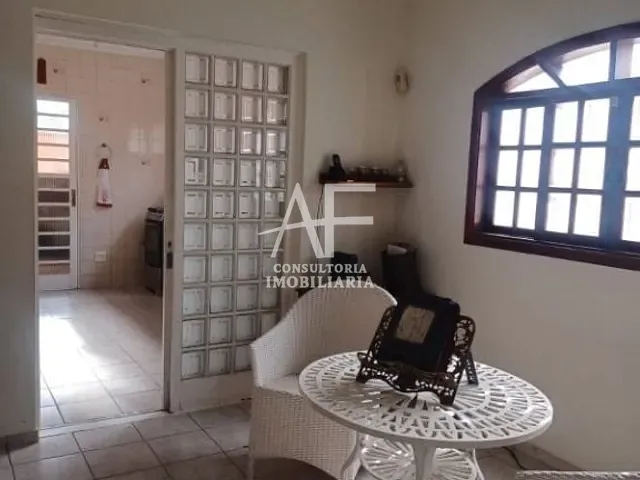 Sobrado com 516m² 3 quartos e 2 banheiros, para alugar, no bairro Jardim das Nações em Taubaté