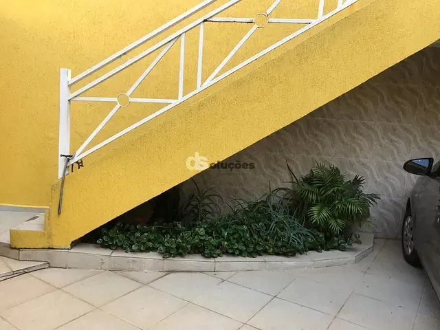 Sobrado com 200m² 3 quartos e 5 banheiros, à venda, no bairro Parque São Domingos em São Paulo