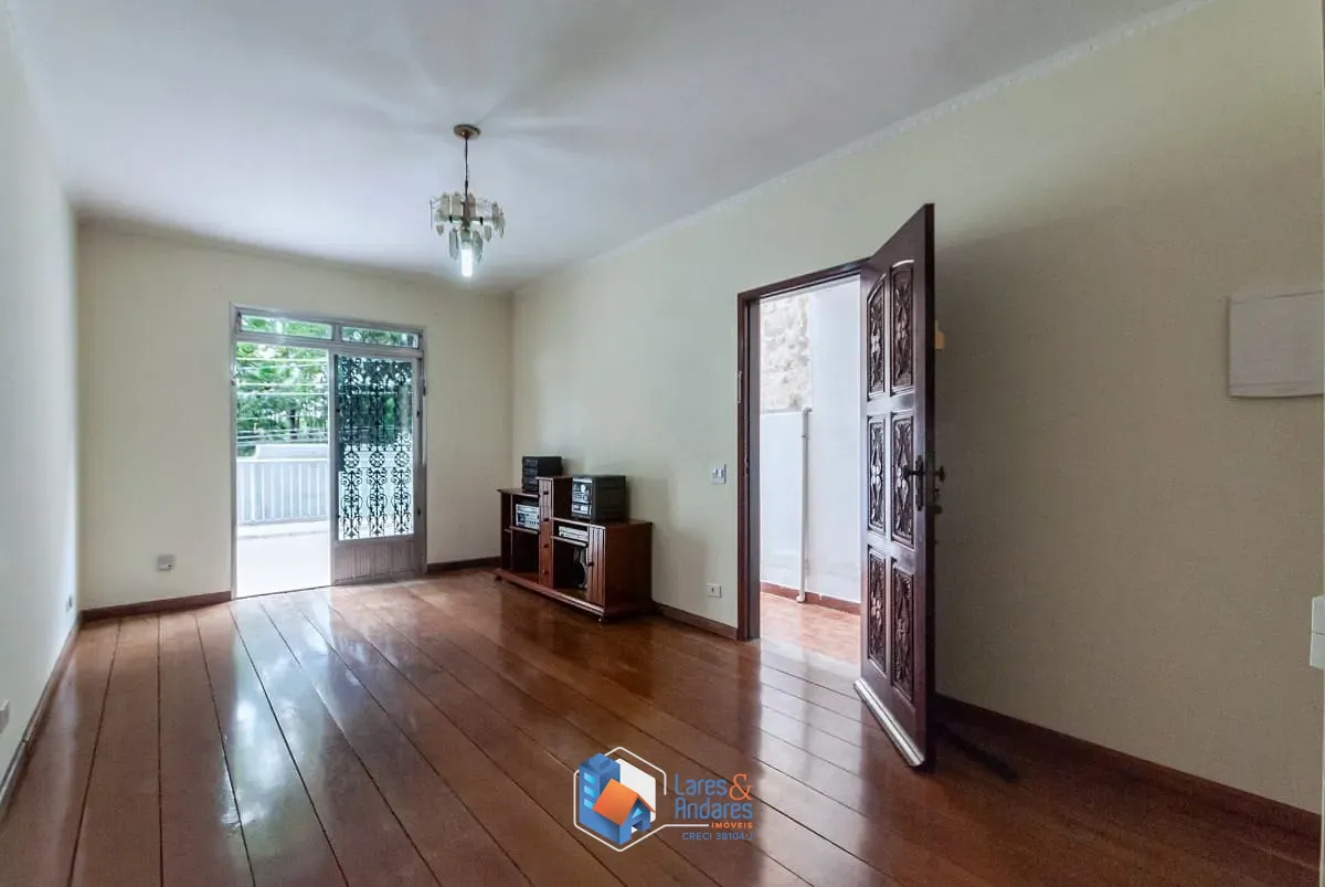Sobrado, 4 quartos, 240 m² - Foto 1