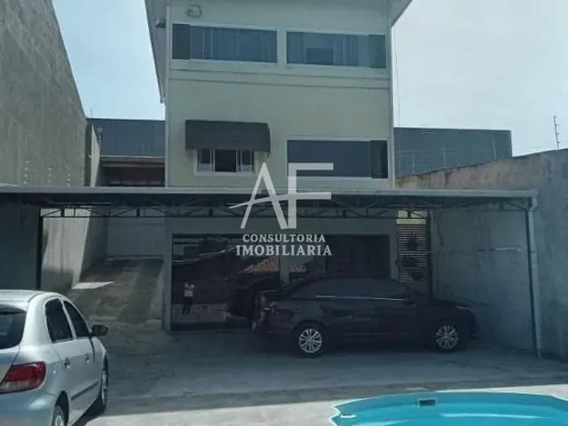 Sobrado com 510m² 3 quartos e 5 banheiros, à venda ou para alugar, no bairro Granjas Reunidas São Goncalo em Taubaté