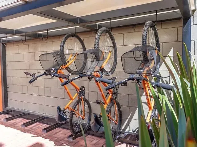 Sobrado 2 quartos e 2 banheiros, à venda, no bairro Jardim Carvalho em Ponta Grossa
