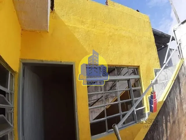 Sobrado com 331m² 3 quartos e 2 banheiros, à venda, no bairro Bela Vista em Osasco