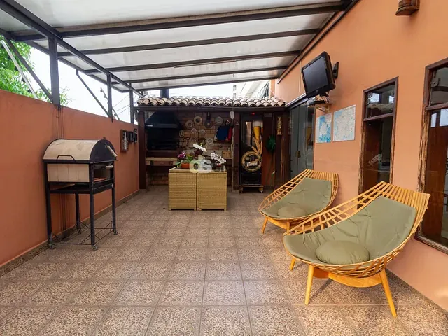 Sobrado 3 quartos e 5 banheiros, à venda, no bairro Vila Ipojuca em São Paulo