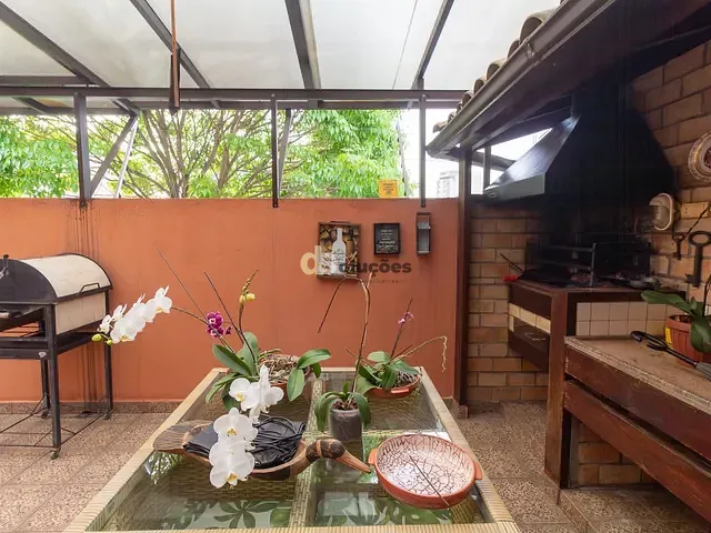 Sobrado 3 quartos e 5 banheiros, à venda, no bairro Vila Ipojuca em São Paulo