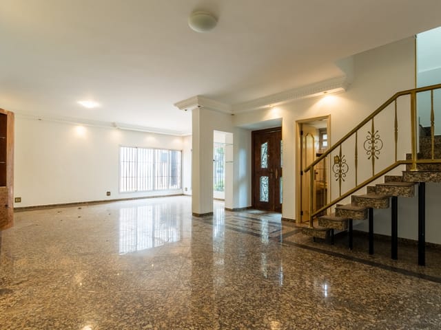 Foto do Sobrado - Sobrado para venda em Moema com 3 quartos, sendo 3 suítes, 261m² | Lares e Andares Imóveis